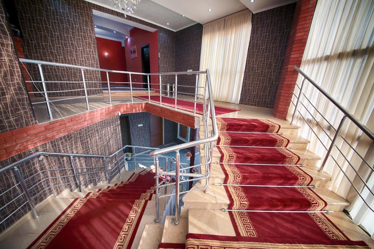 Hotel Tamari Κουτάισι Εξωτερικό φωτογραφία