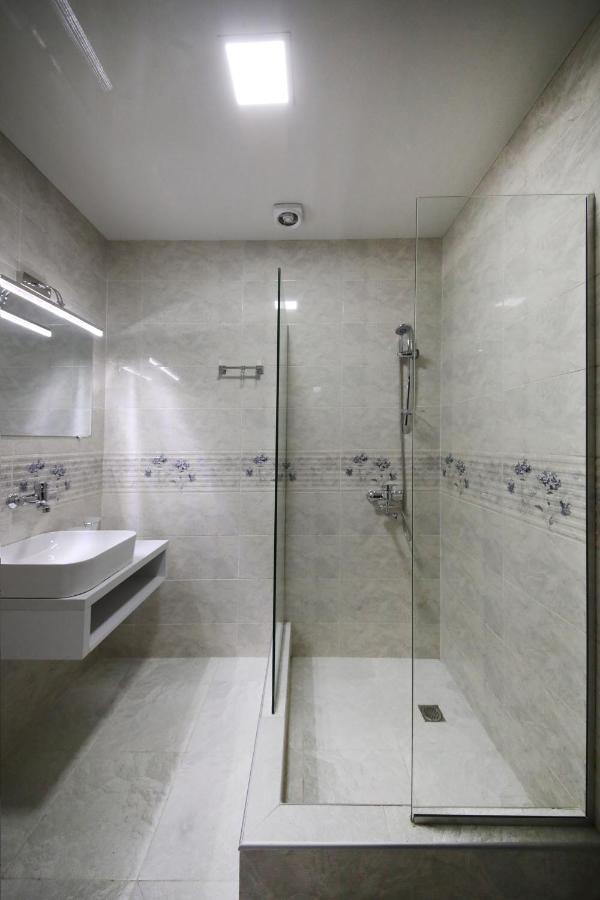 Hotel Tamari Κουτάισι Εξωτερικό φωτογραφία